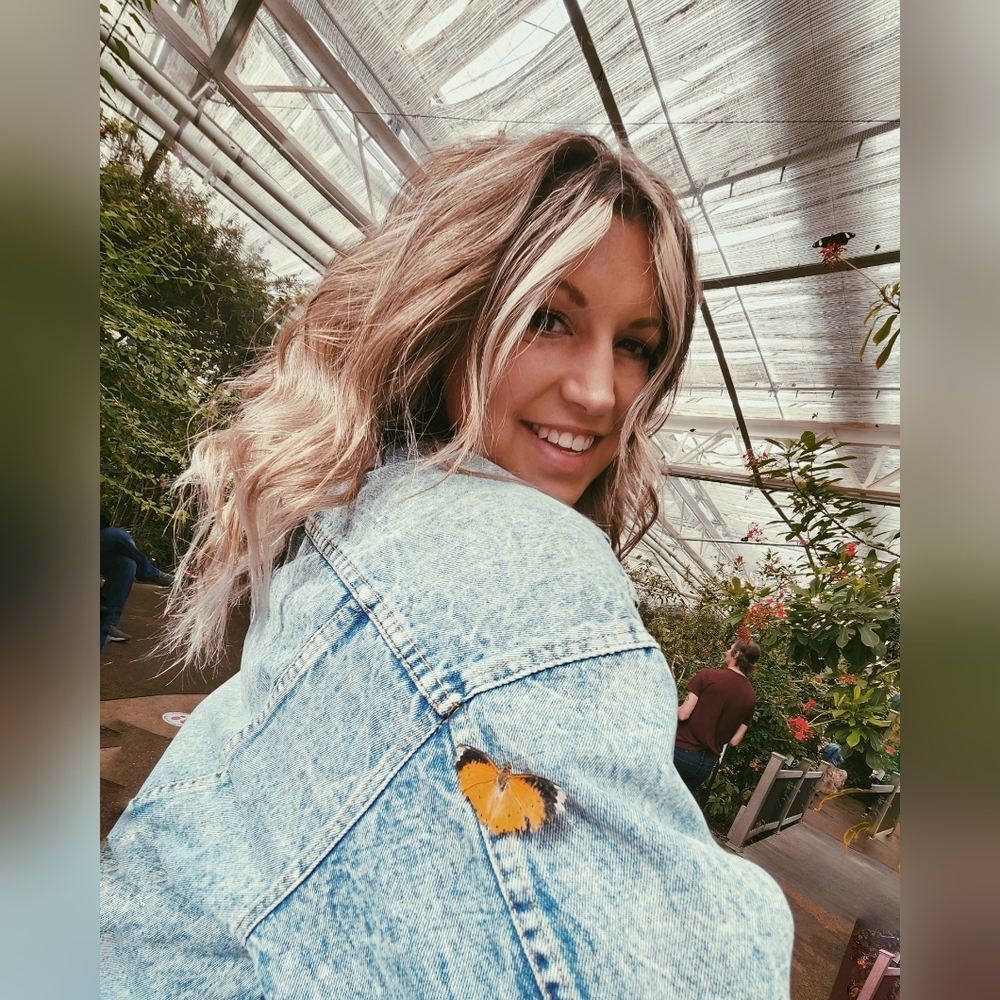 Meet your Posher, Corinne